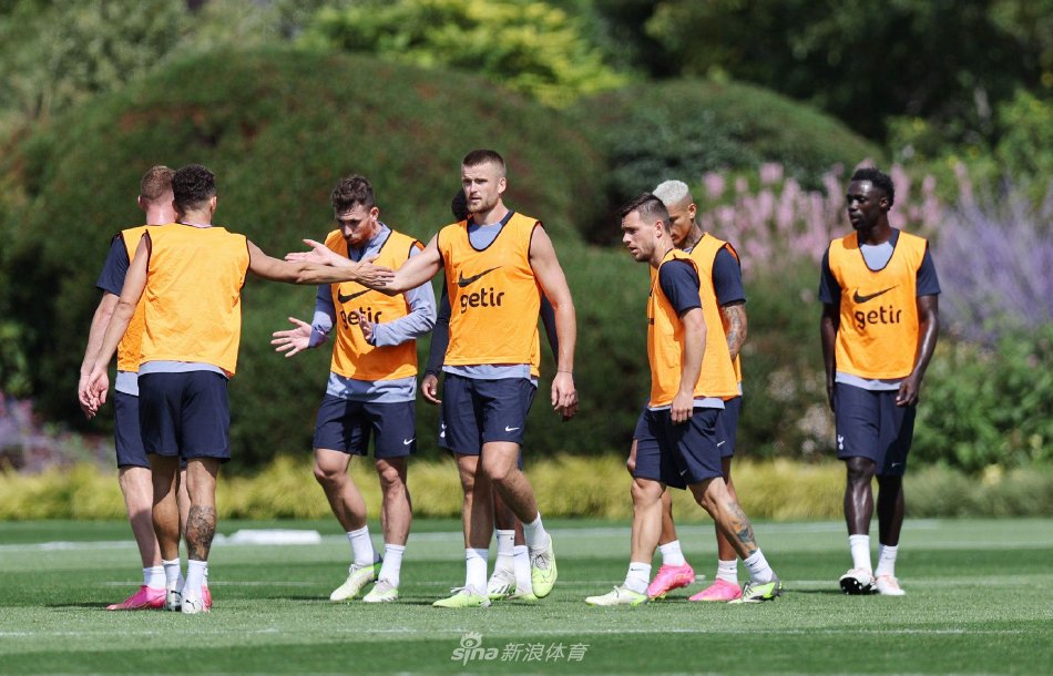 休赛期纷纷 休赛期纷纷