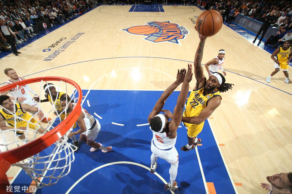 更是对他作 更是对他作